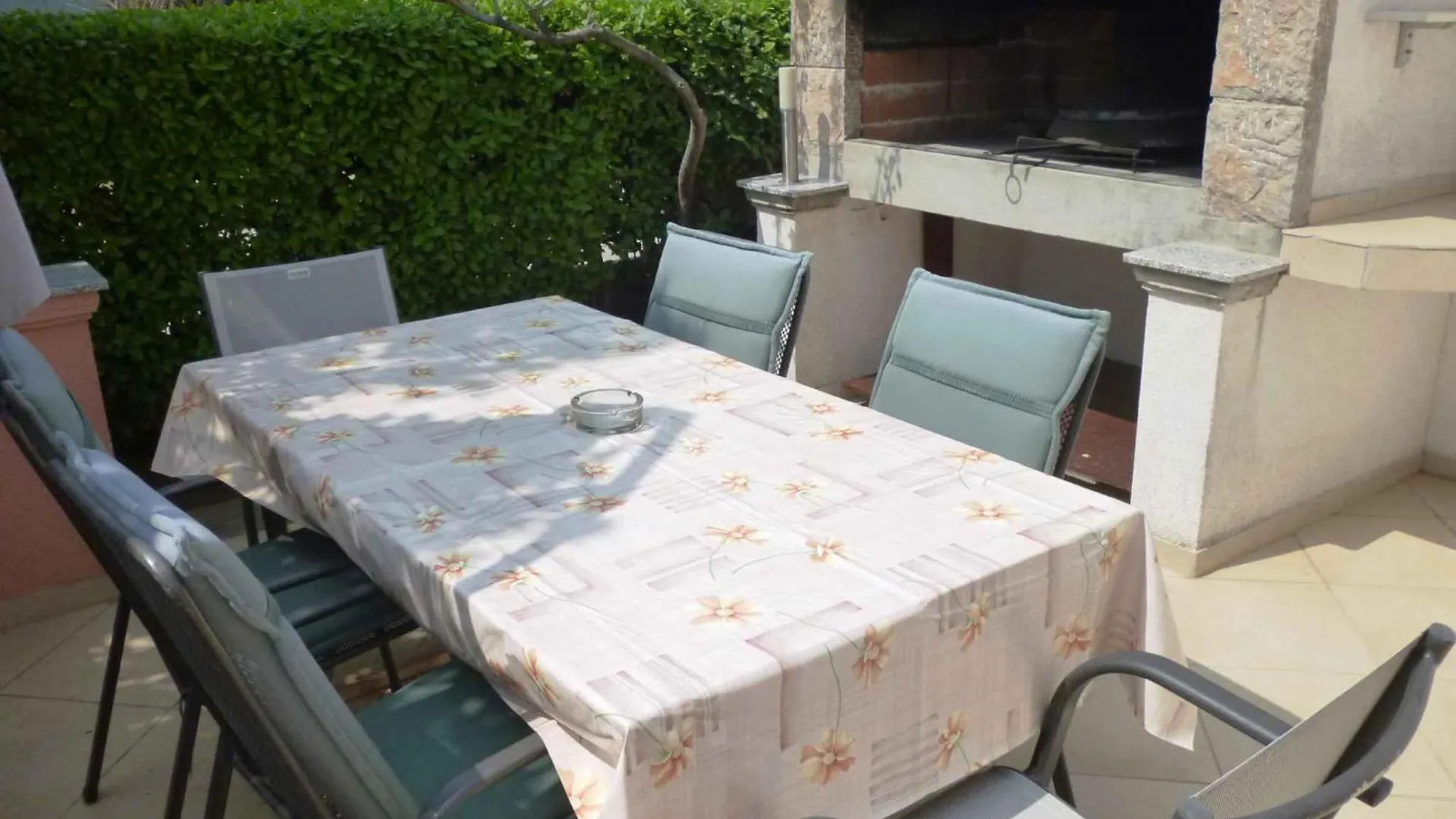 Apartment In Starigrad-Paklenica 6845 Kroatien